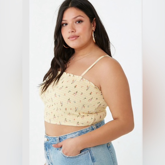 Plus Size Floral Print Cropped Cami - Picture 2 of 4